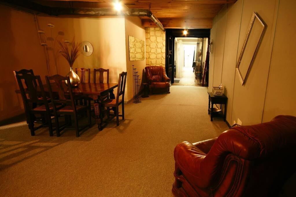 Chambre Dans Maison De Ville - 2 Personnes Oloron-Sainte-Marie Exterior foto